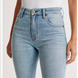 NEW Abercrombie & Fitch The Super Skinny Ankle High Rise Jeans - Size 37/24 L